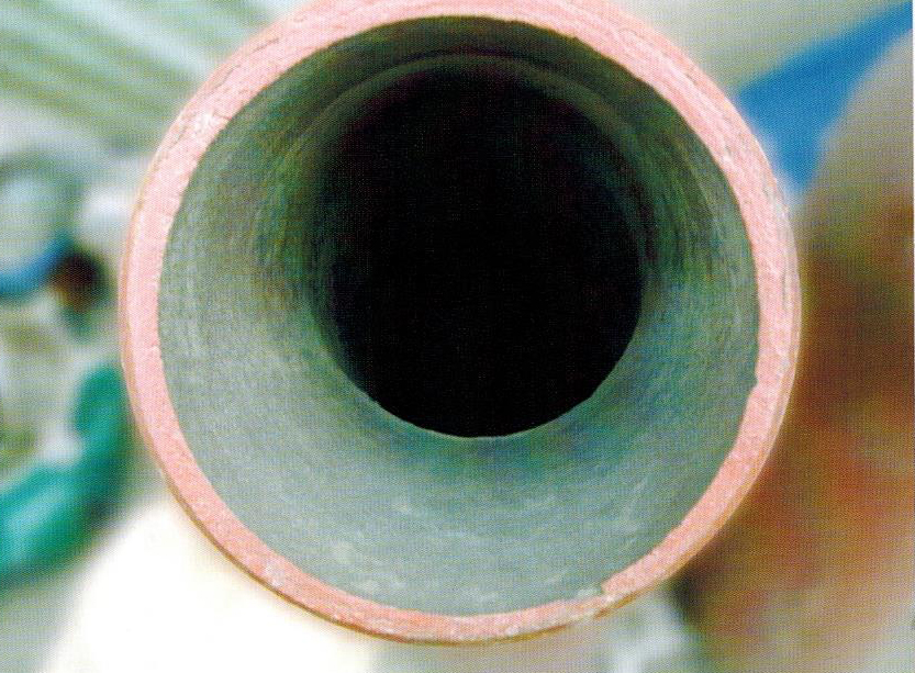 SHS-auto-propagante tubo de aço cerâmico